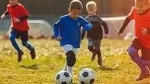 “VAR登场西甲F赛段，巴塞罗那狂轰8球成焦点”