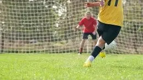 米兰迫切寻求约维奇转售，球员不在孔塞桑转会计划之中。