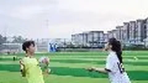 沃特斯：自信与智慧引领，雷霆球场铸就篮球梦